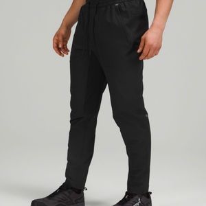 Lululemon Mens License to Train Pant. Size M